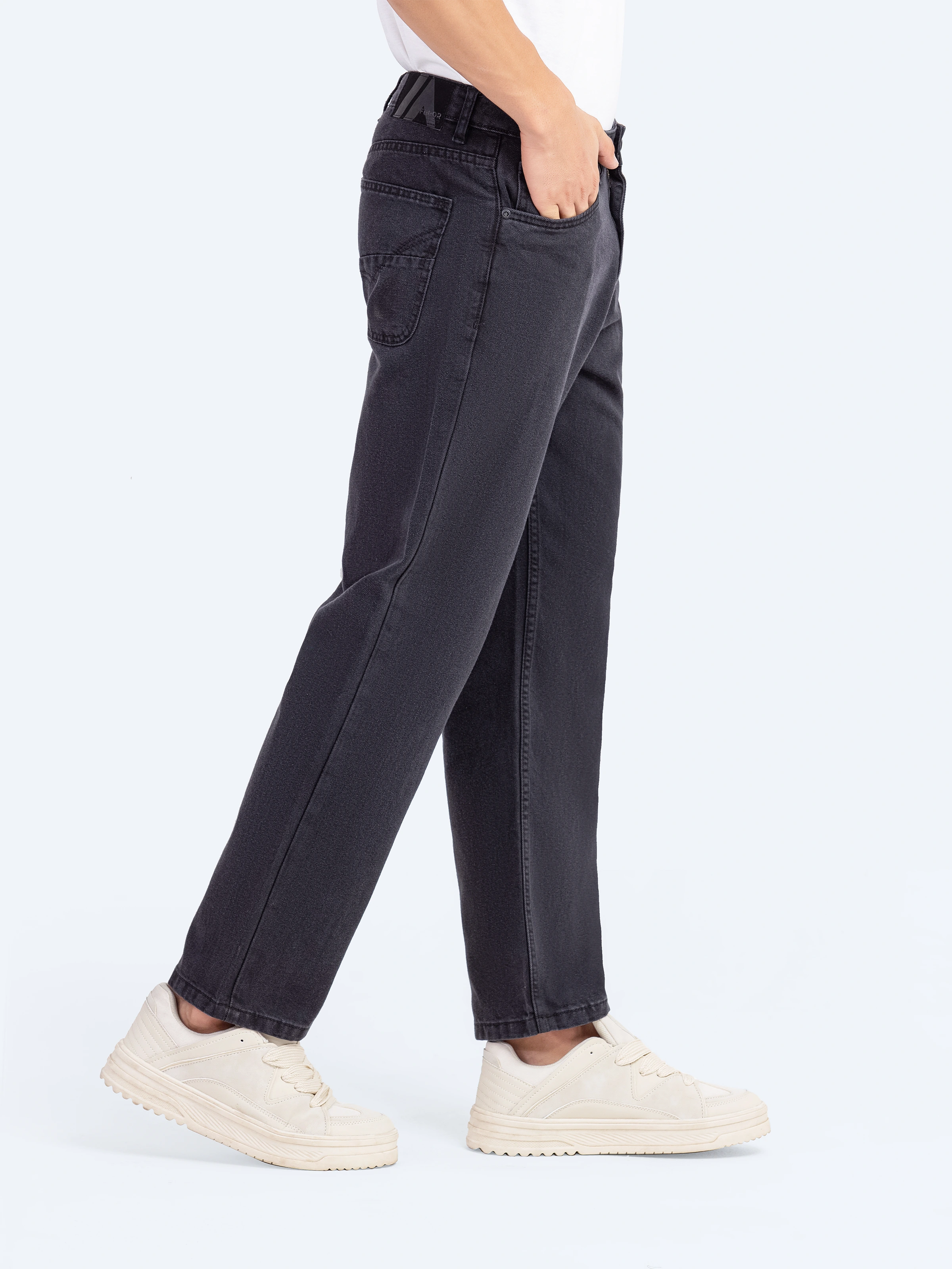 Relaxed Fit Jeans - FMBP24-077