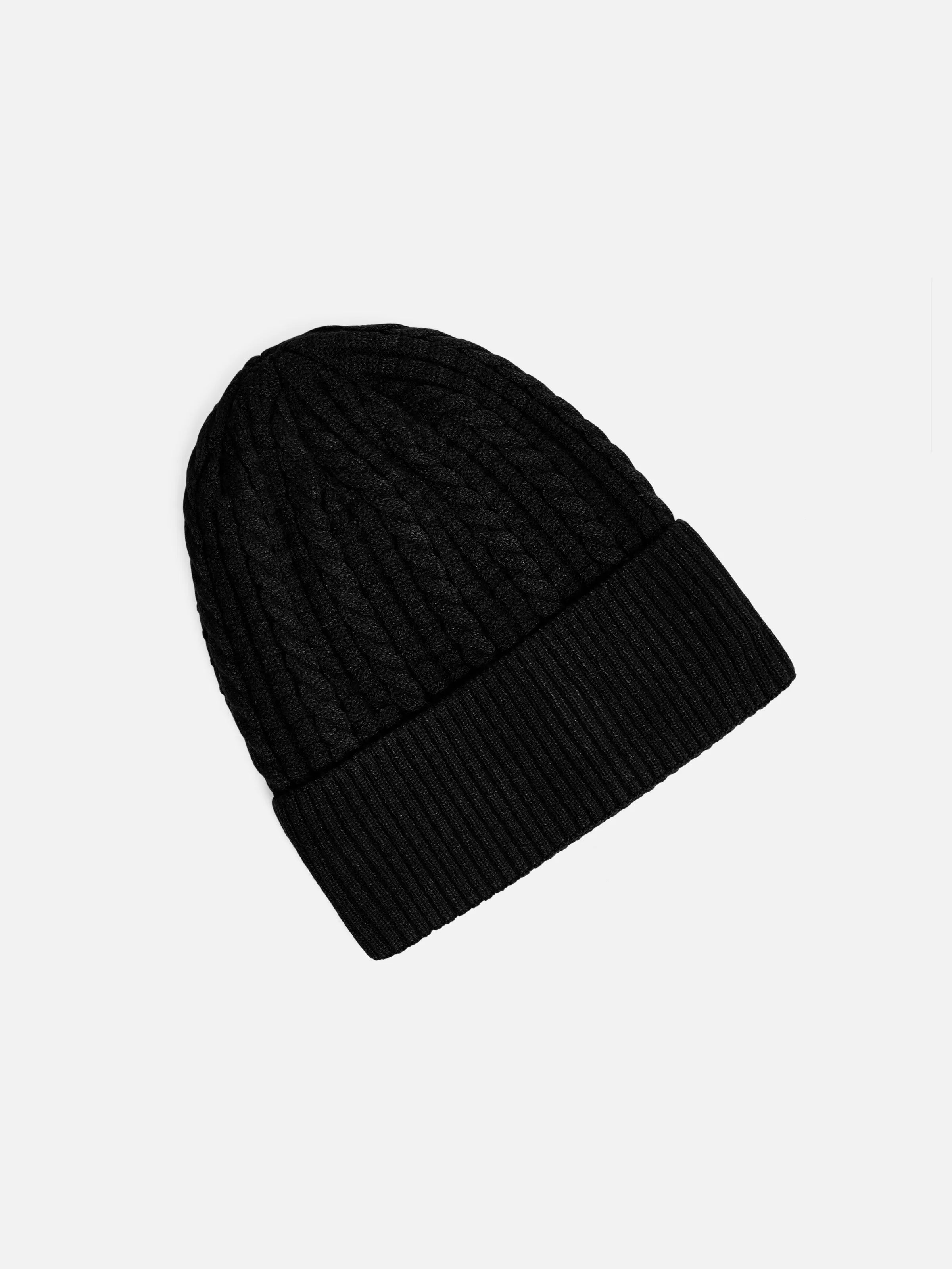 Black Knitted Beanie - FABC5-019
