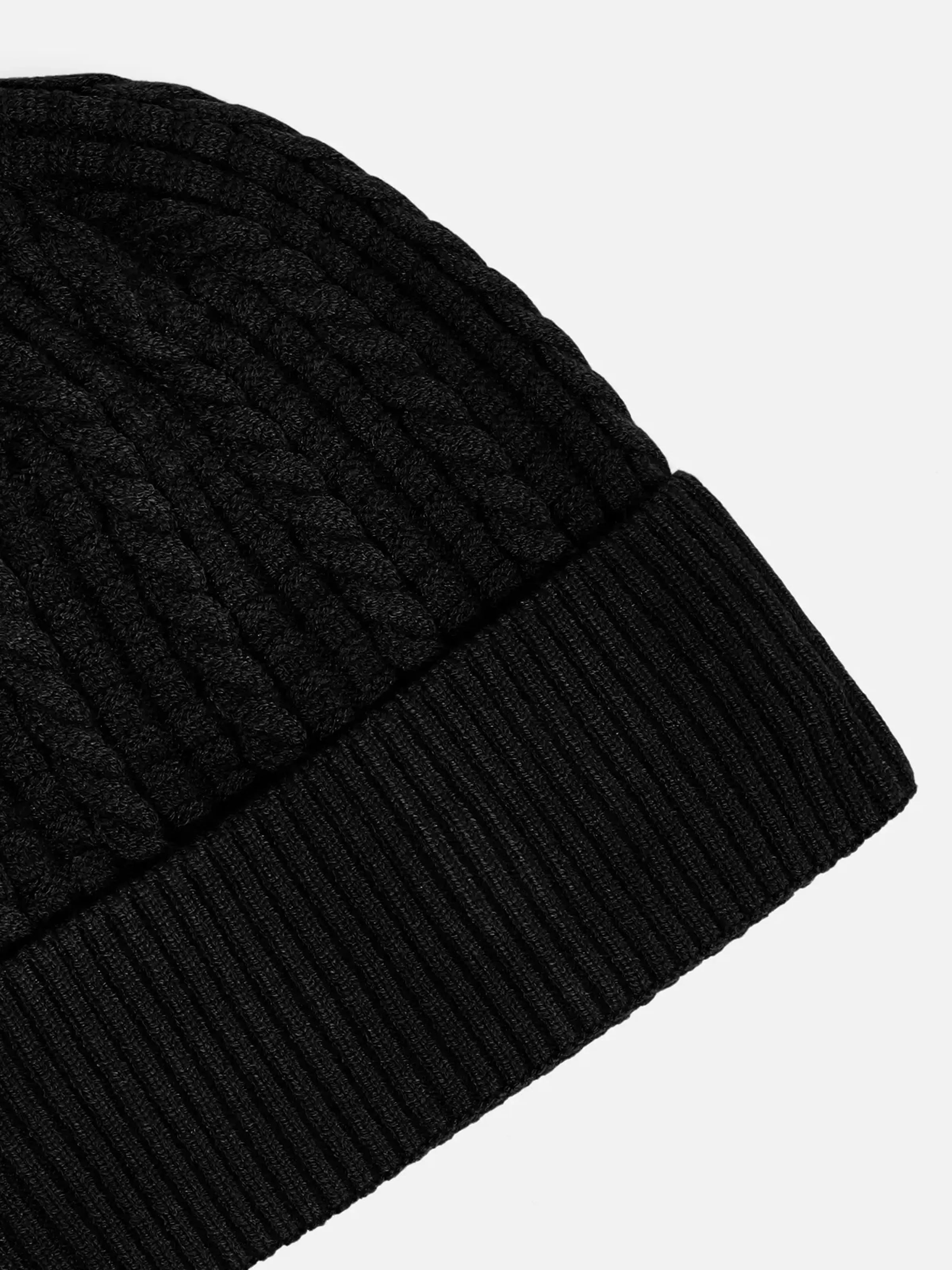 Black Knitted Beanie - FABC5-019
