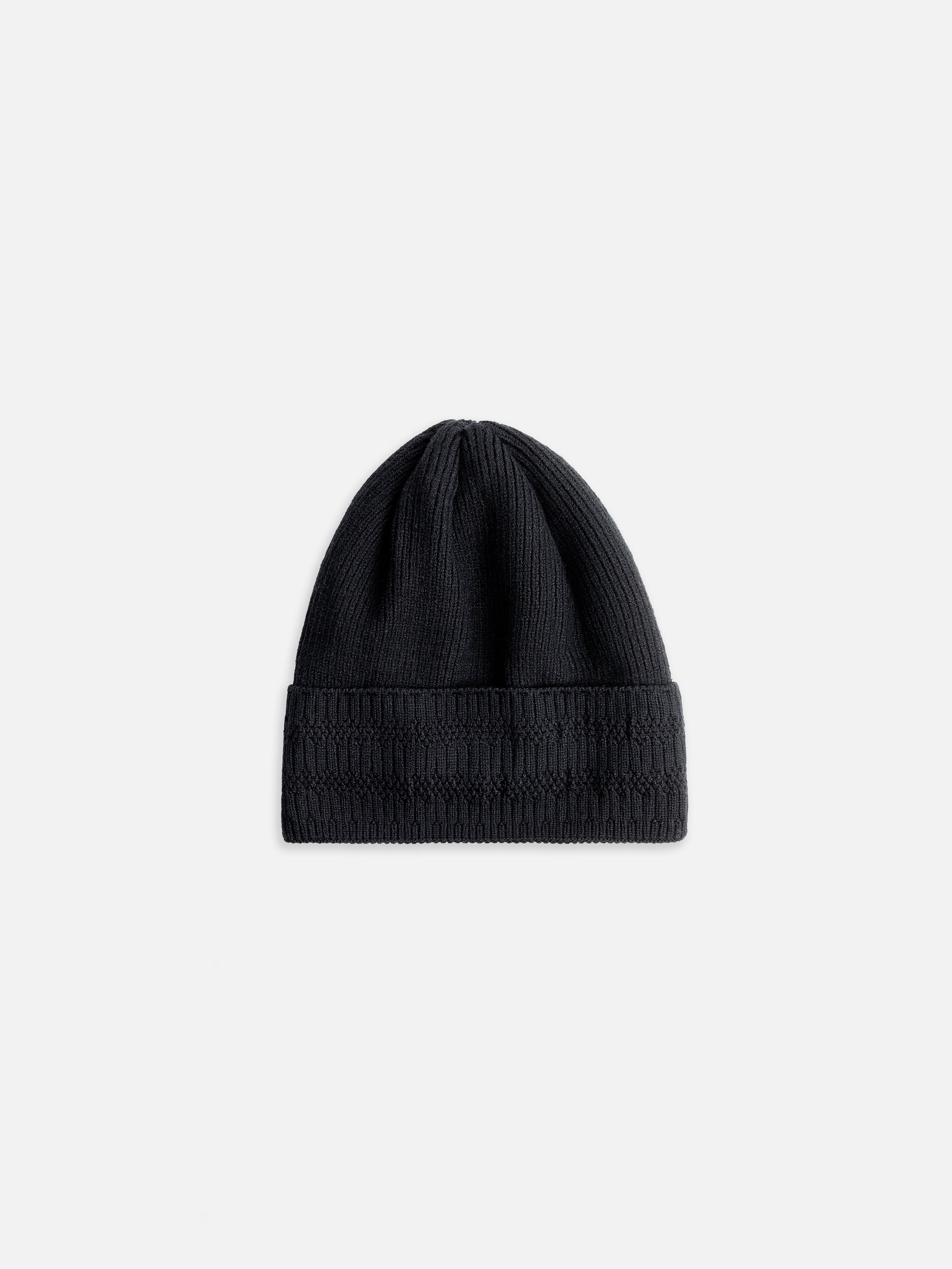 Black Knitted Beanie - FABC24-006