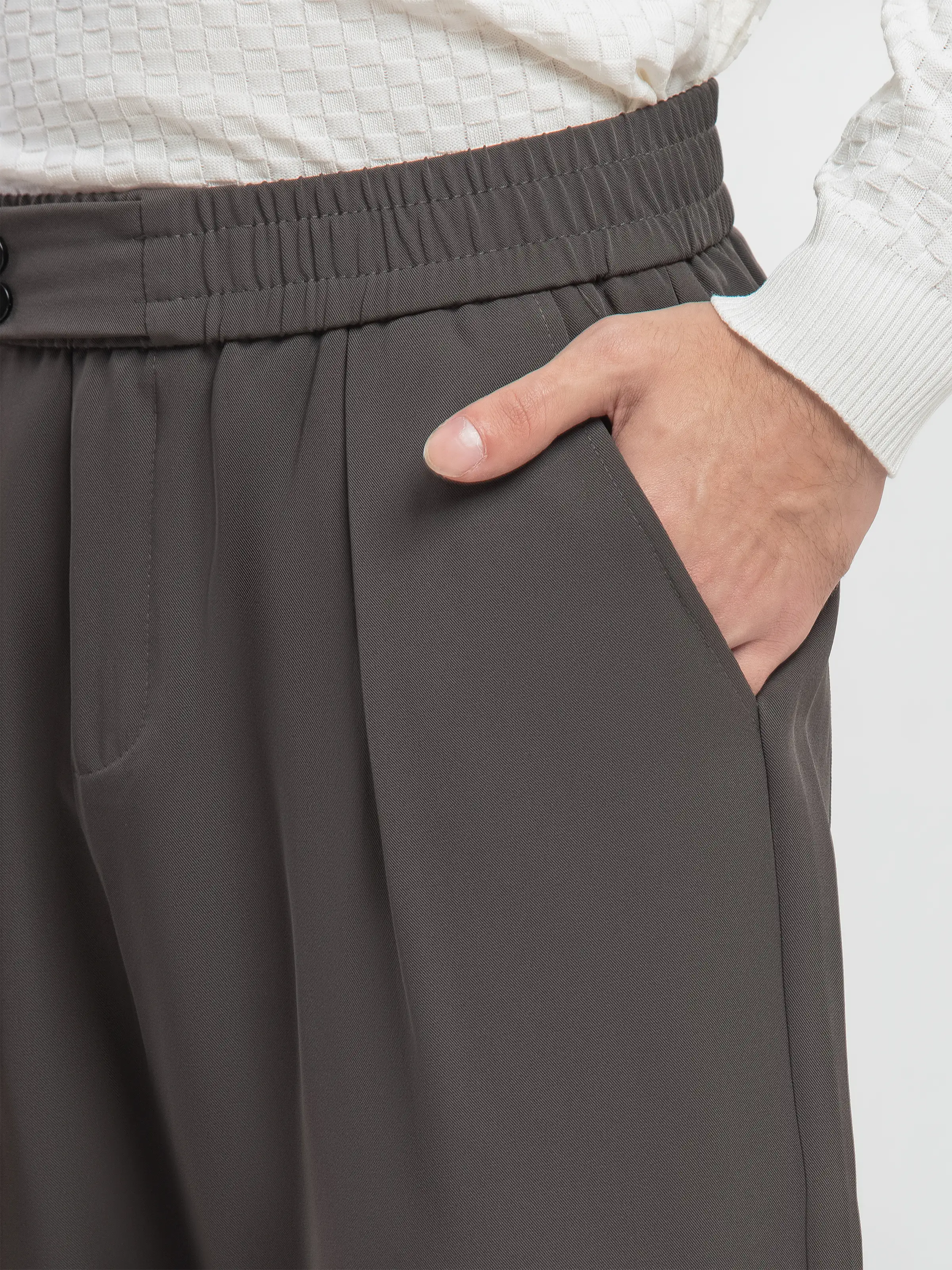 Slim Fit Pleated Trousers - FMBTK5-024