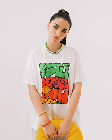 Women's White Graphic Tee - FWTGT23-040