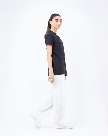 Women's Black Basic Tee - FWTBT23-008